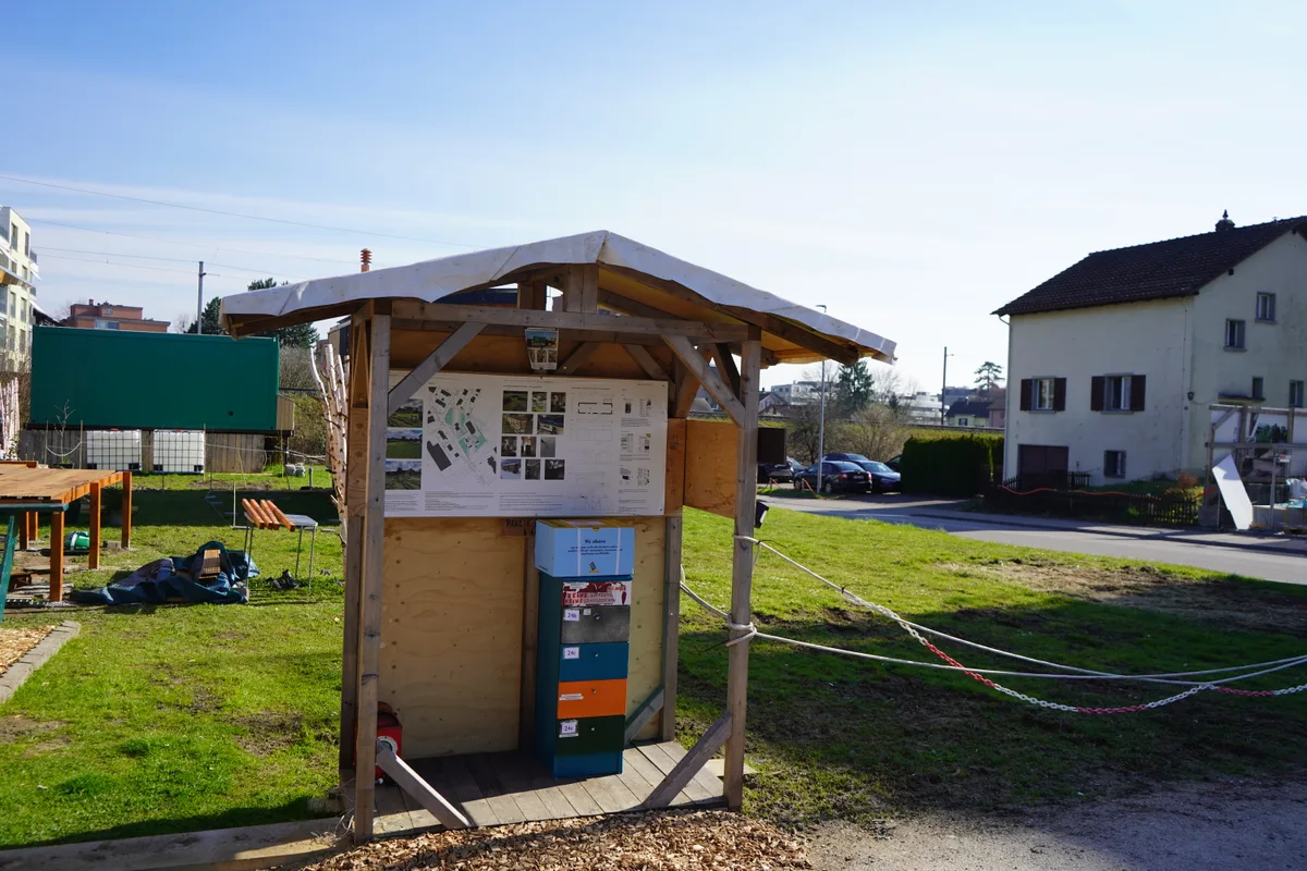 Die Siedlung von Tiny Houses an der Binzackerstrasse.